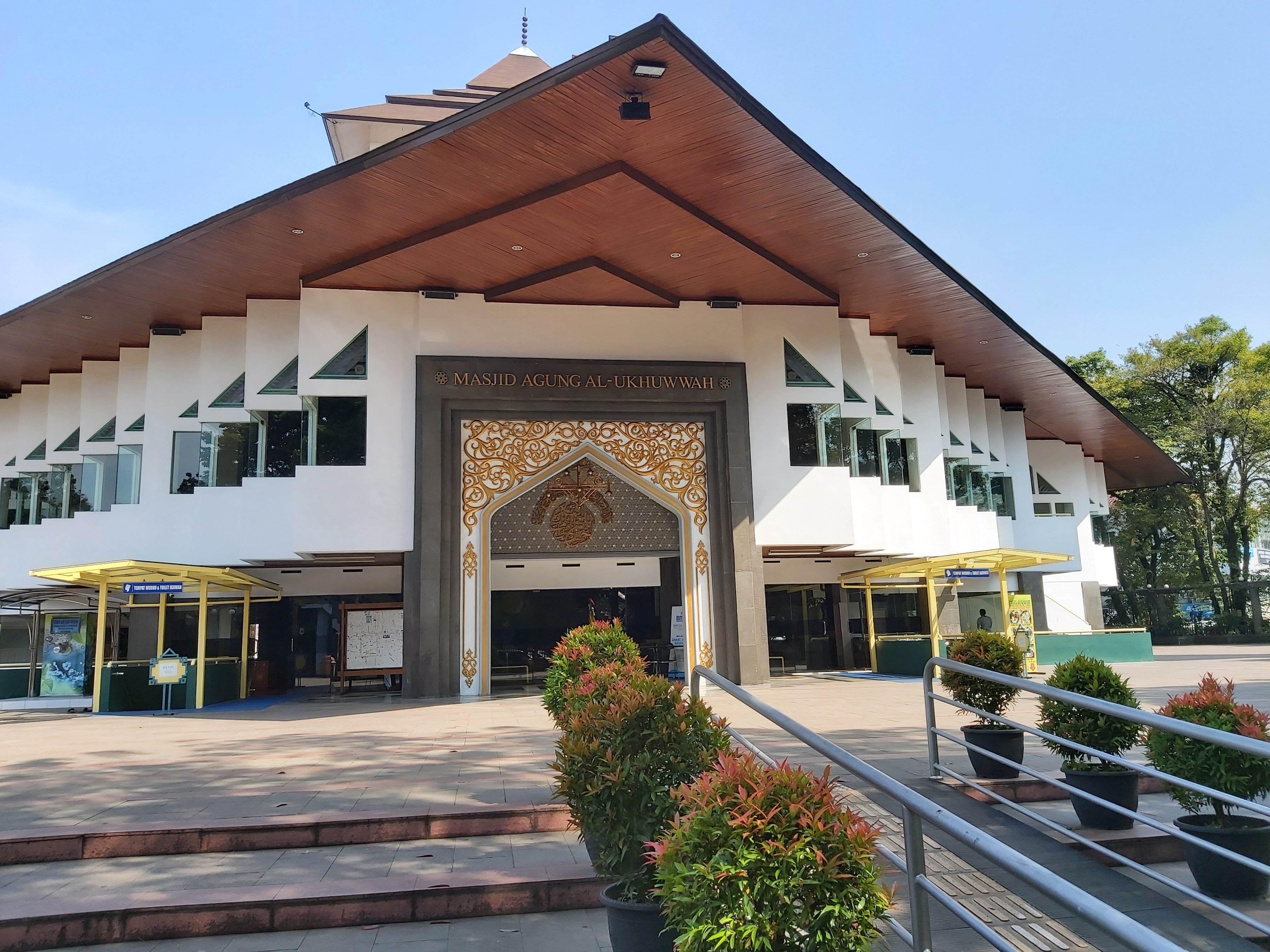 Masjid Agung Al-Ukhuwwah Kota Bandung