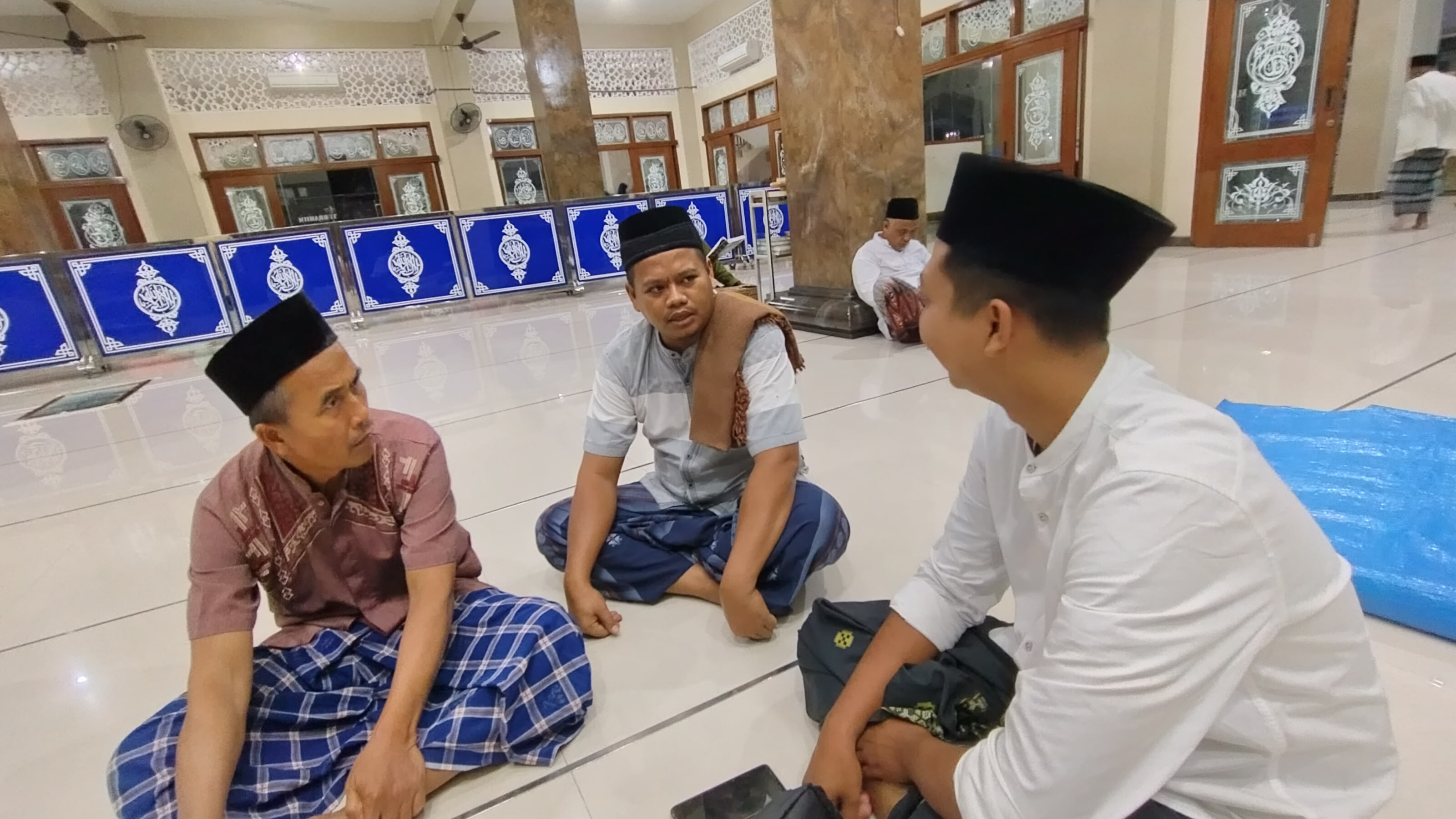 Foto bersama Ustadz Fahrur
