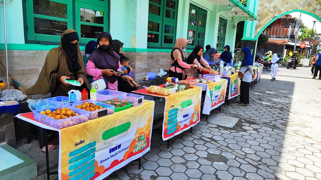 Program UMKM Masjid Al Irsyad: Membangun Ekonomi Berbasis Masjid