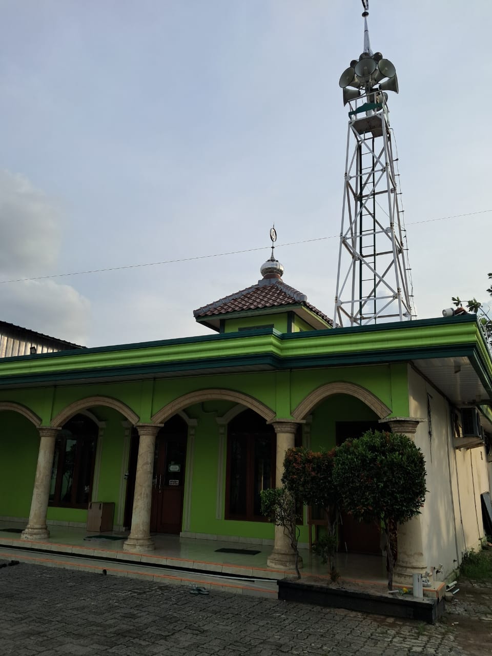 Sejarah Masjid Baitul Mukhlishin